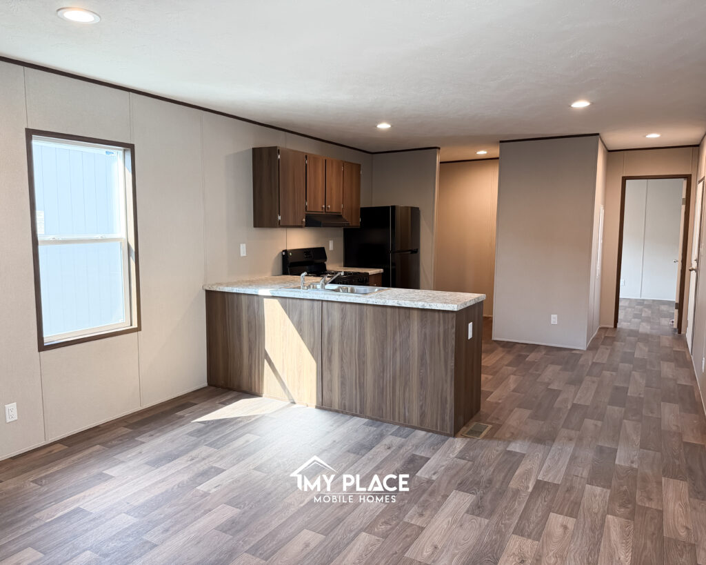 the hickory mobile home