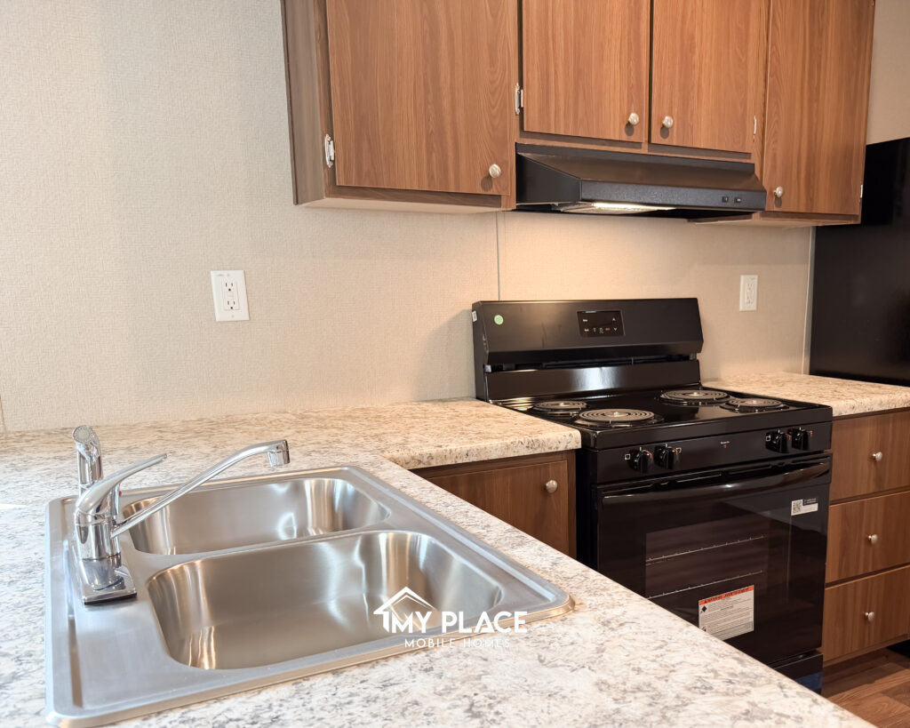 the hickory mobile home