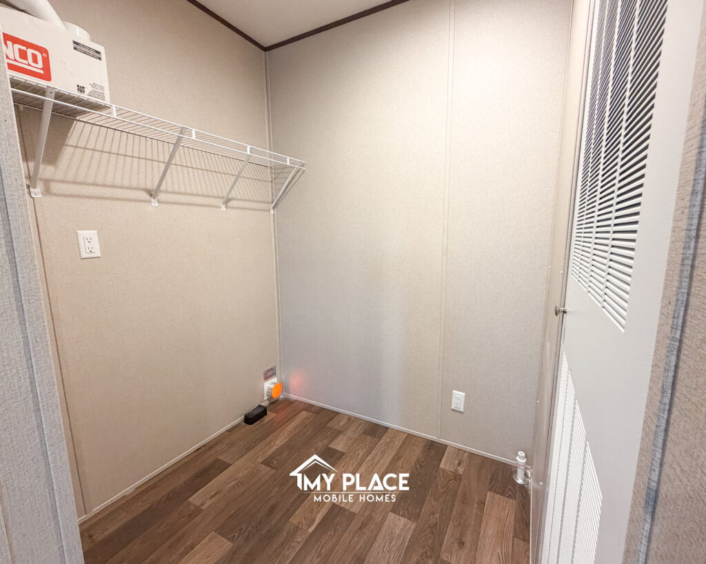 the hickory mobile home