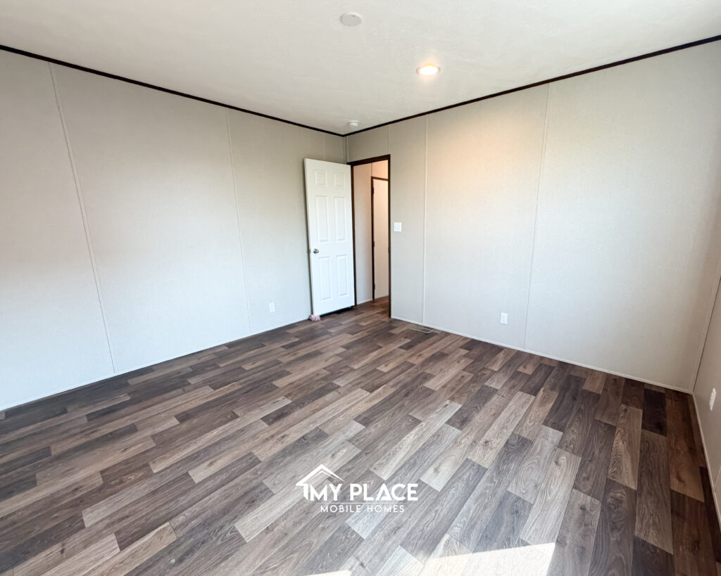 the hickory mobile home