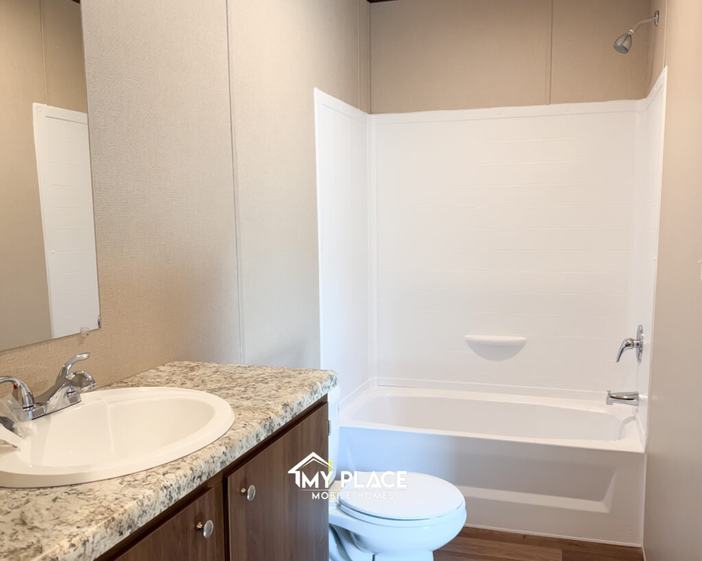 the hickory mobile home