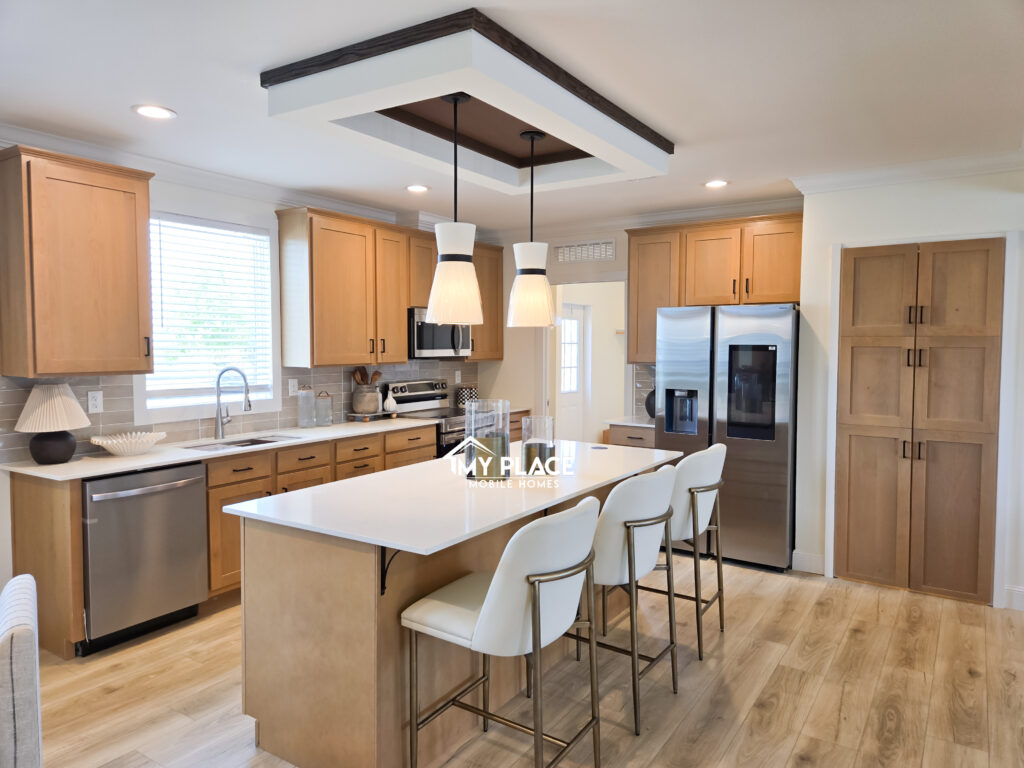Iron Peak double wide mobile home for sale in the Rio Grande Valley